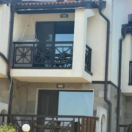 Villa Sweet View Pool Escape Misivri