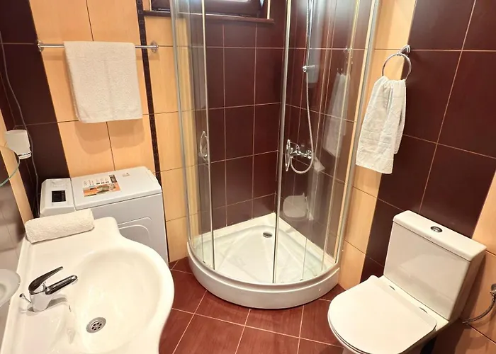 Sweet View Pool Escape Misivri