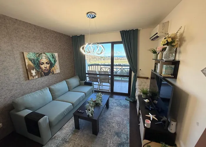 Sweet View Pool Escape Villa Misivri